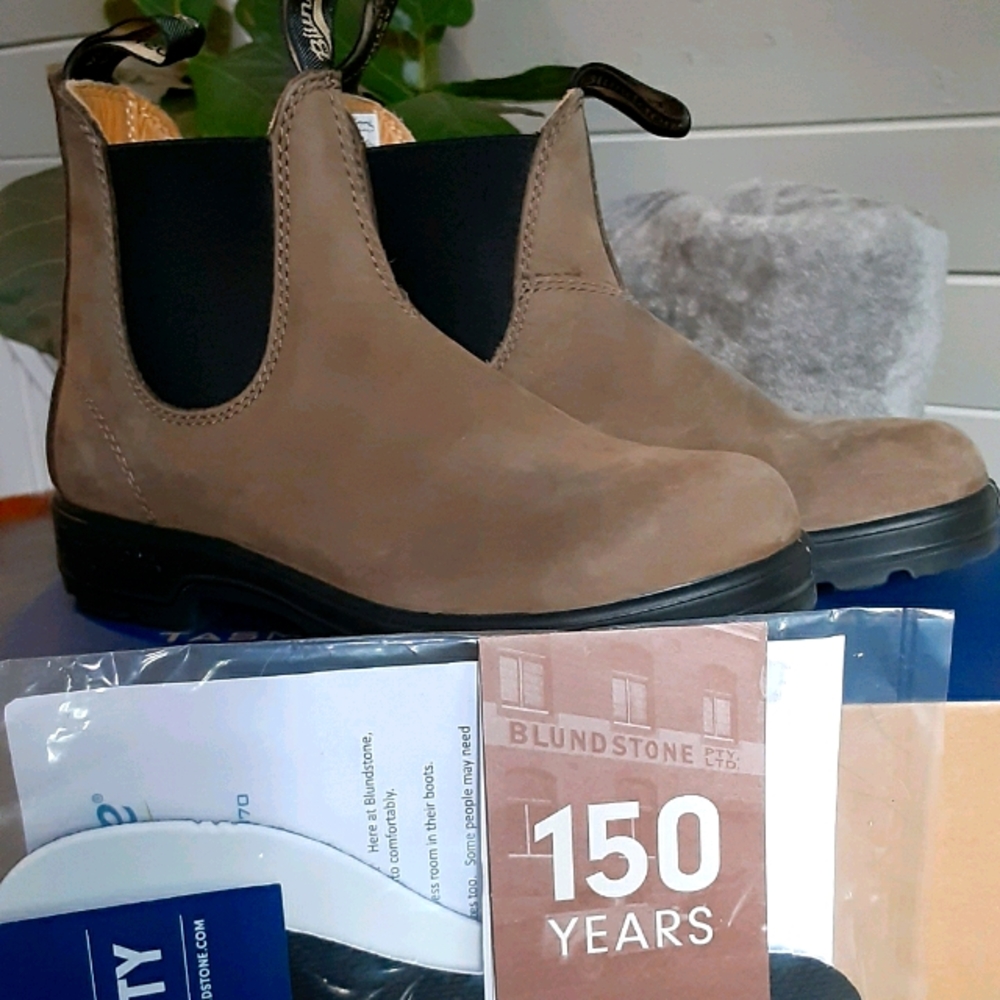 Stone Nubuk Blundstone 550